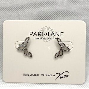 Park Lane Earrings Crepe Pierced Earrings Silver Tone